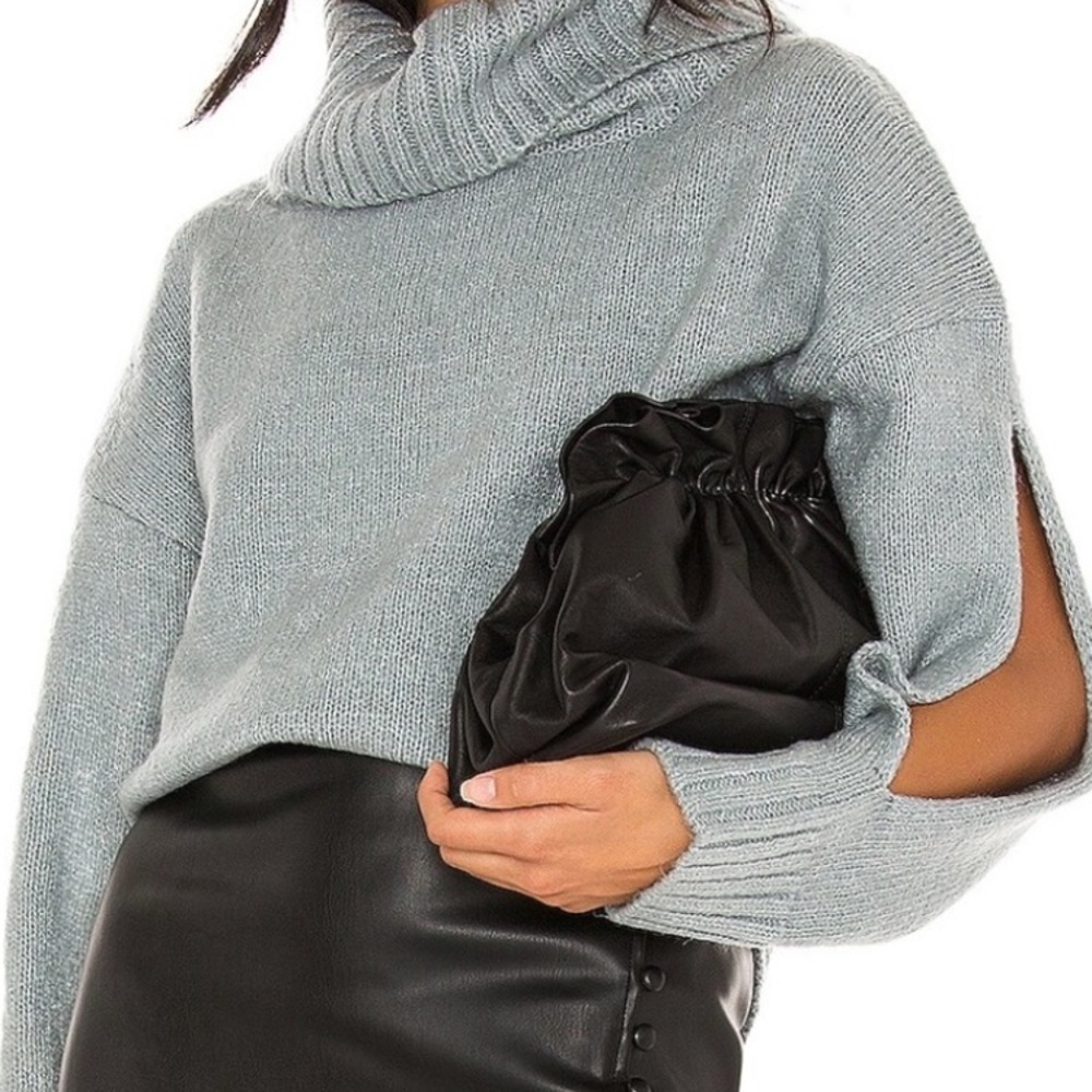 Kendall & Kylie Light Gray Turtleneck Sweater SZ.L
